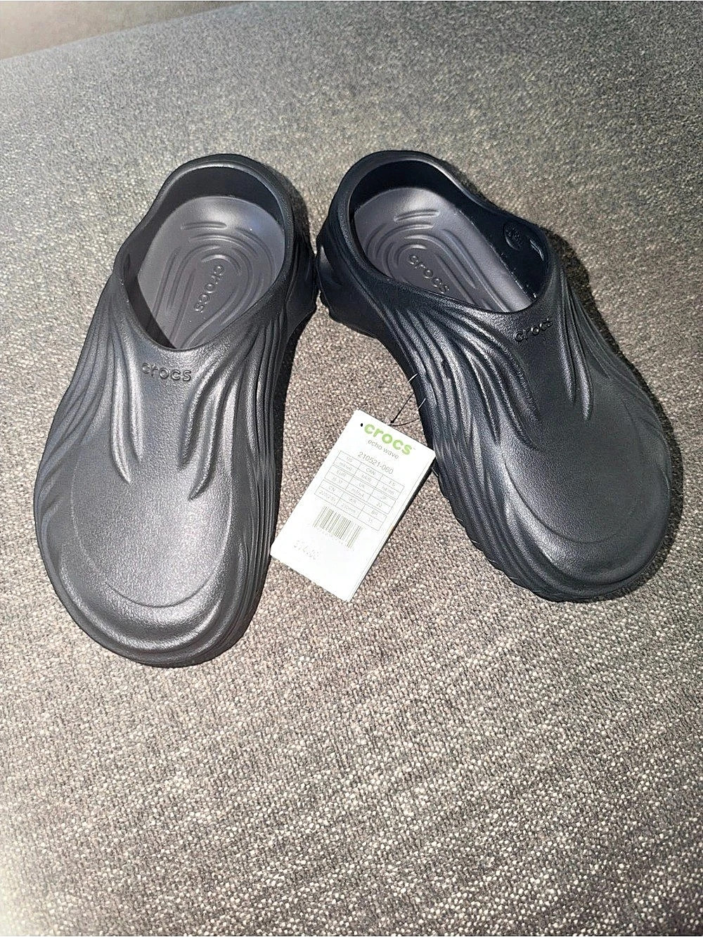 Crocs Echo Wave Black Sandals
